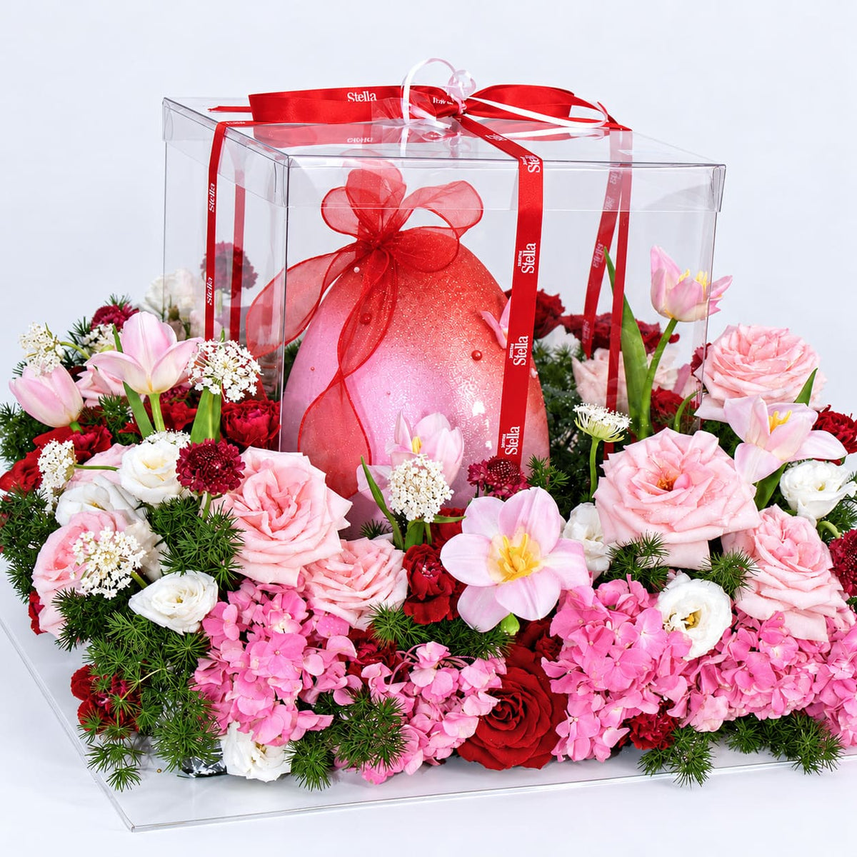 Combo Hộp bánh và hoa bất ngờ